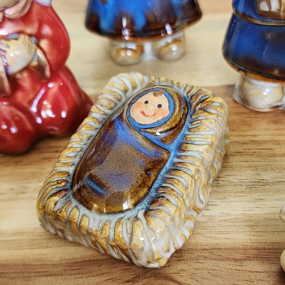 11 PCS Classic Nativity Scene Set Christmas Decor - Picture 6 of 14